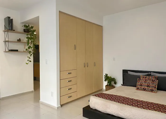 C206 - 1Br - 1Bth