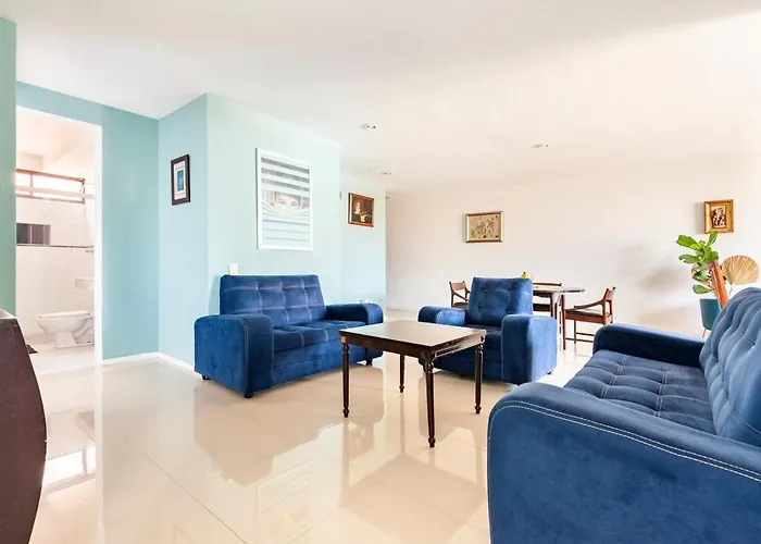 Spacious Apartment Located Very Close To Wtc