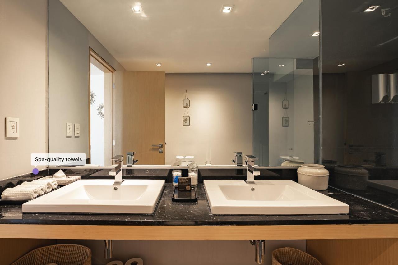 Casai Luxury & Designer In The Location!