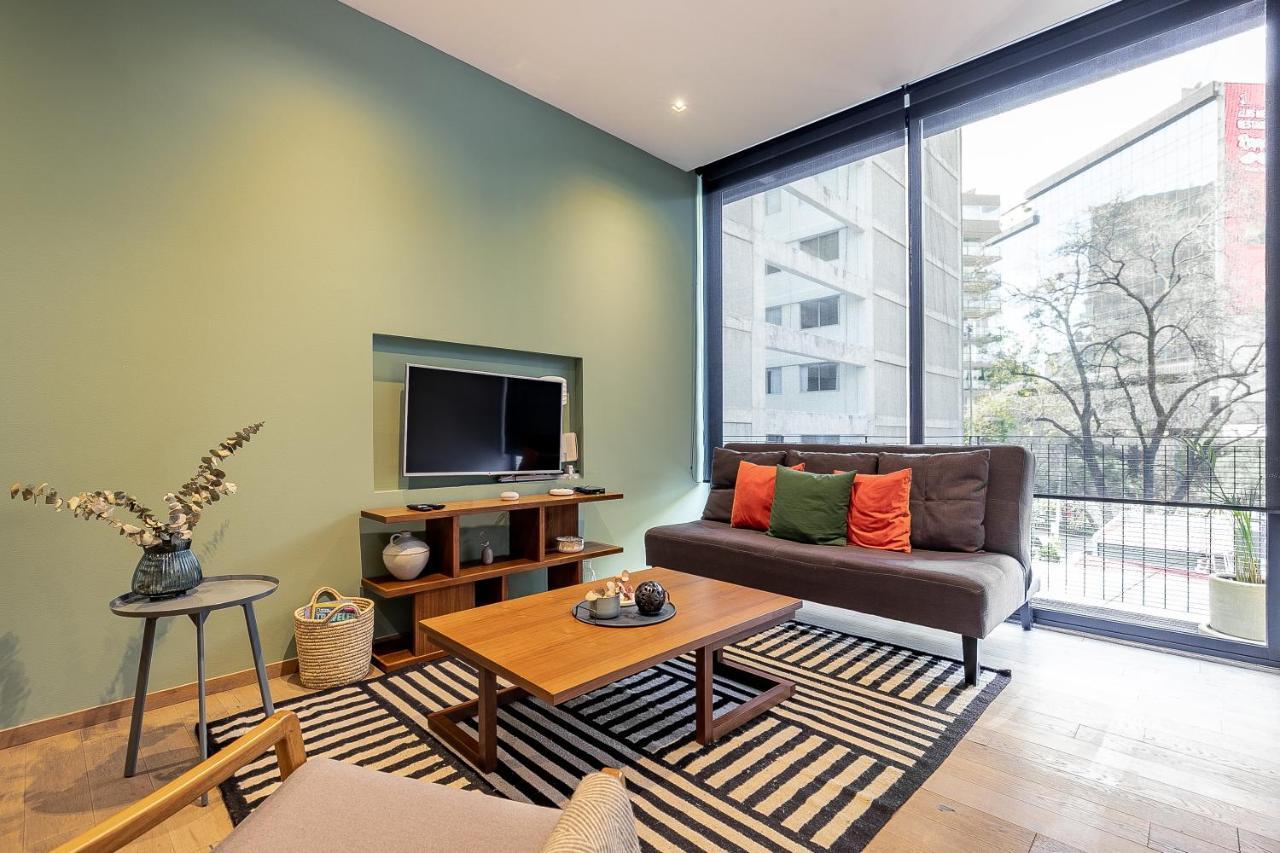 Luxury 2br Apt. In Polanco W/balcony Apartment Mexico City
