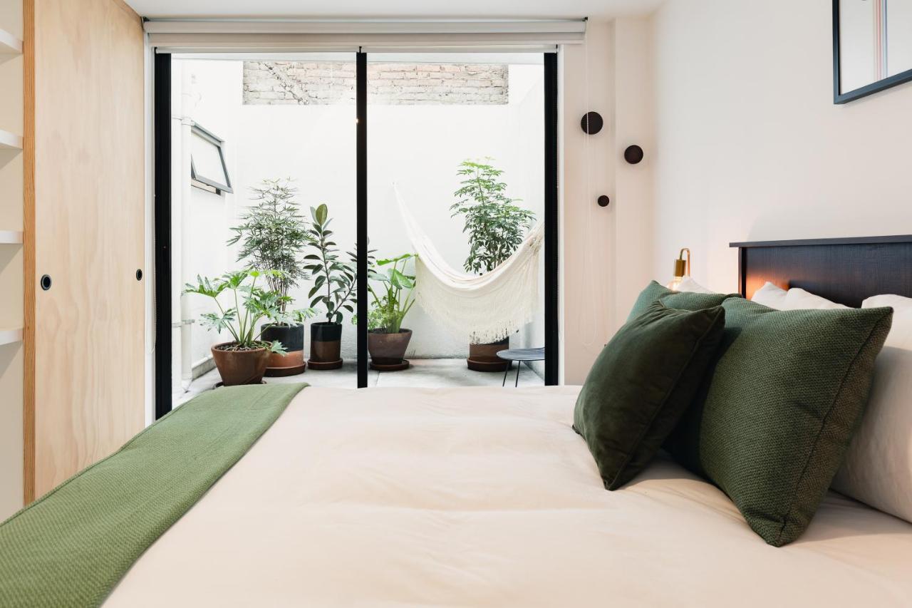 Cozy & Hip Roma Apt With 2 Private Terraces! Apartment Mexico City