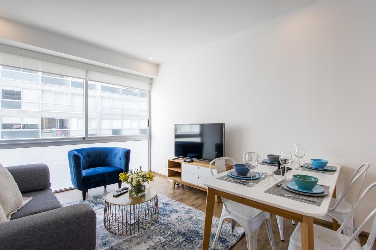 Live Santa Fe Apartment *
