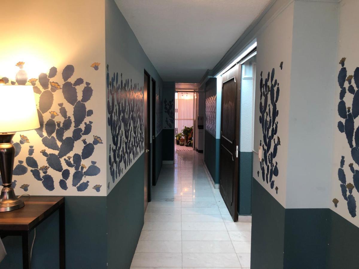 Homestay Caravansaro Horacio 1719 Polanco Mexico City