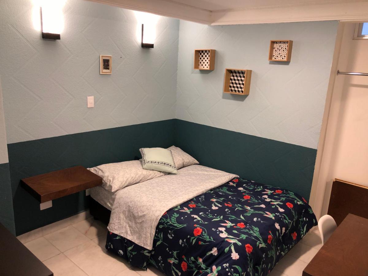 Caravansaro Horacio 1719 Polanco Homestay *