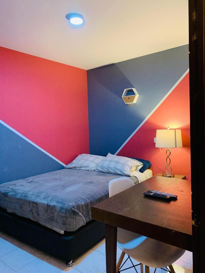 Caravansaro Horacio 1719 Polanco Homestay