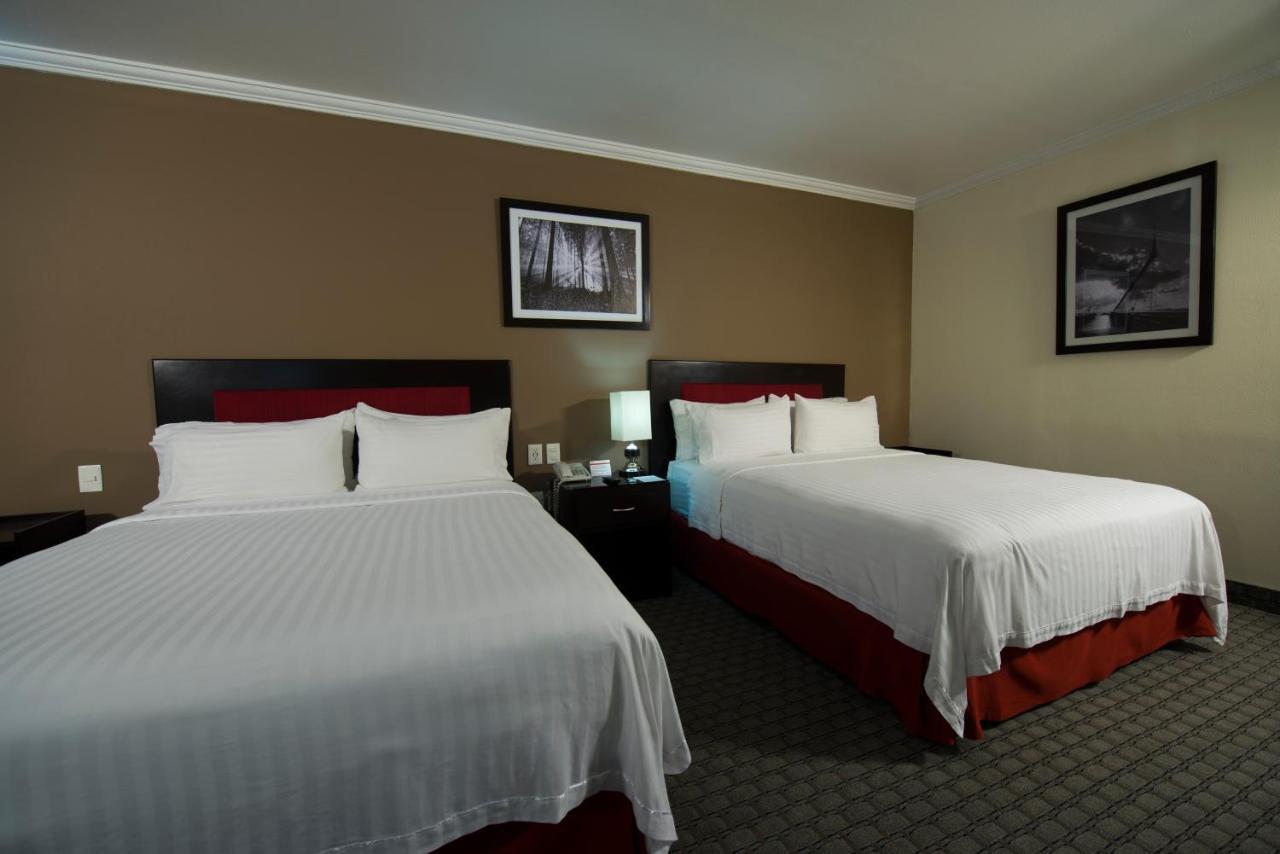 Ramada By Wyndham Ciudad De Perinorte 3*