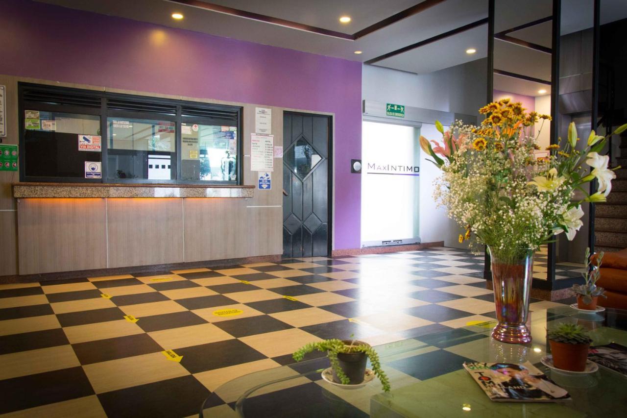 Max Hotel