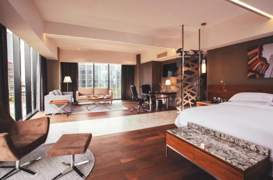 Krystal Grand Insurgentes 5*