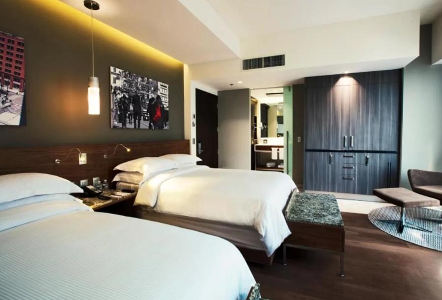 Krystal Grand Insurgentes