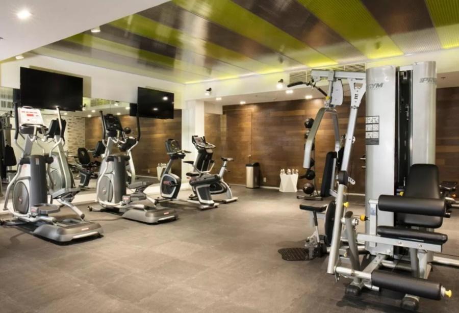 Krystal Grand Insurgentes 5*