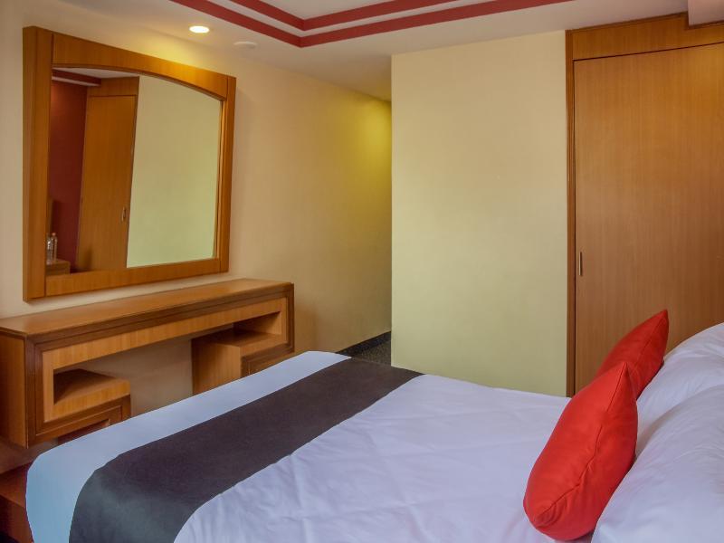 El Senador 3* Mexico City