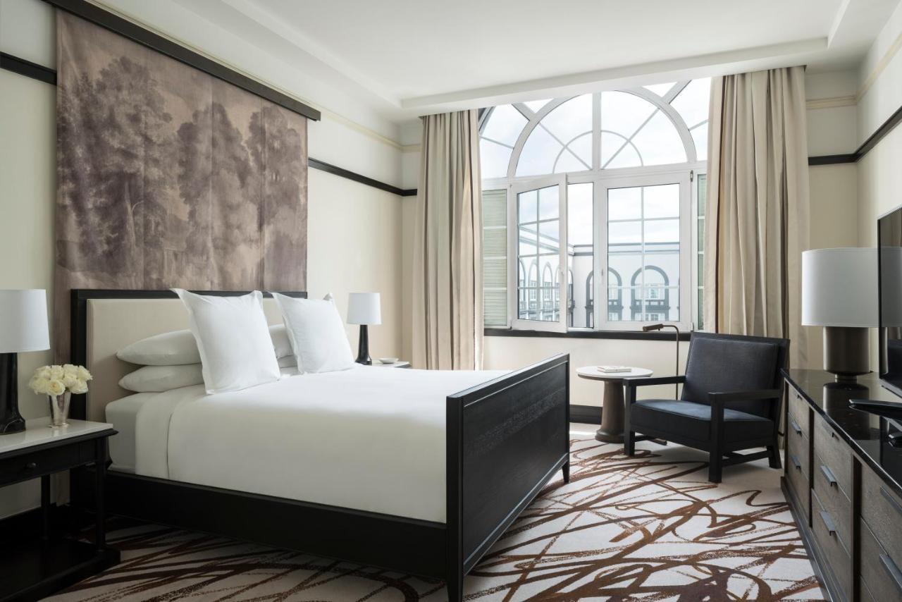 Four Seasons Hotel