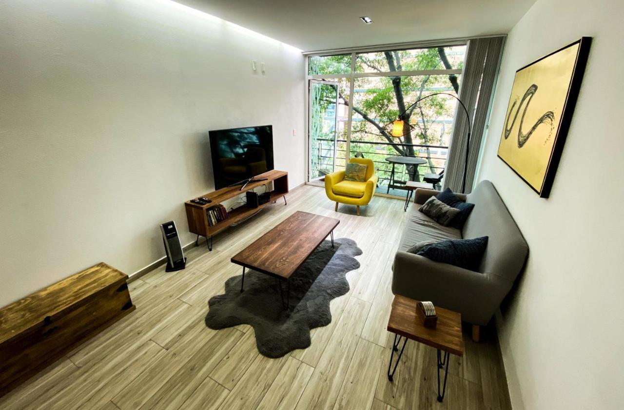 Exclusive In The Heart Of City.
