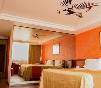 Montreal Hotel 4*