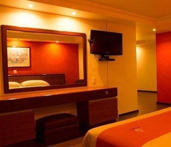 Montreal Hotel