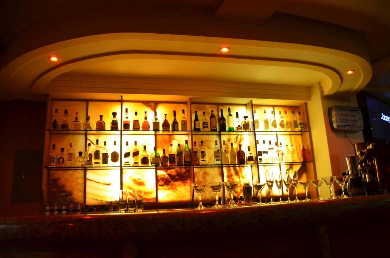 Plaza Camarones - Solo Adultos Hotel 2*