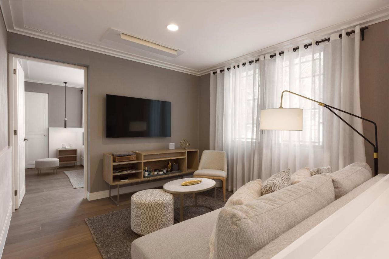 Casa Cleo Boutique By Viadora *