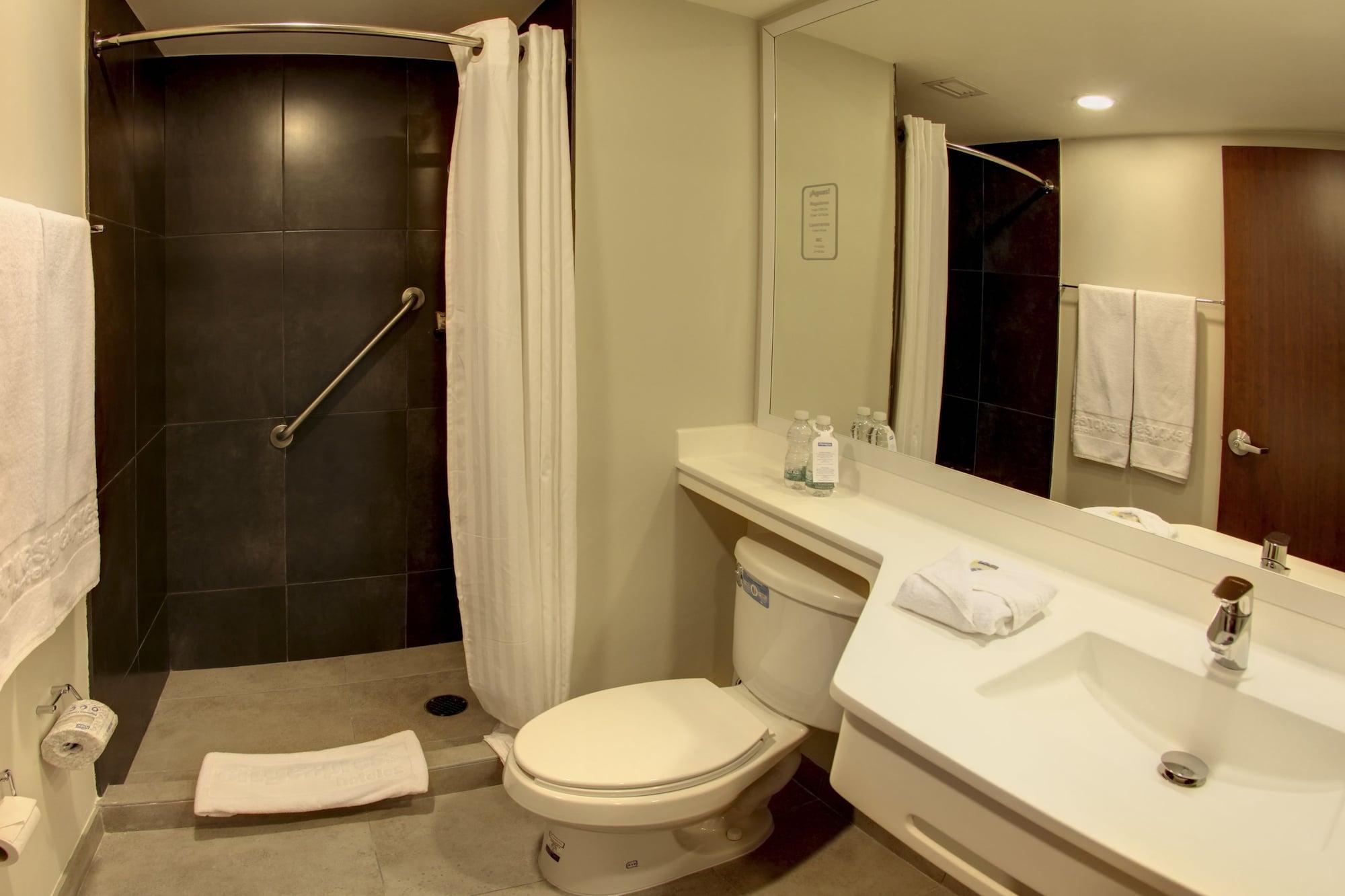 City Express By Marriott La Raza Hotel 4*