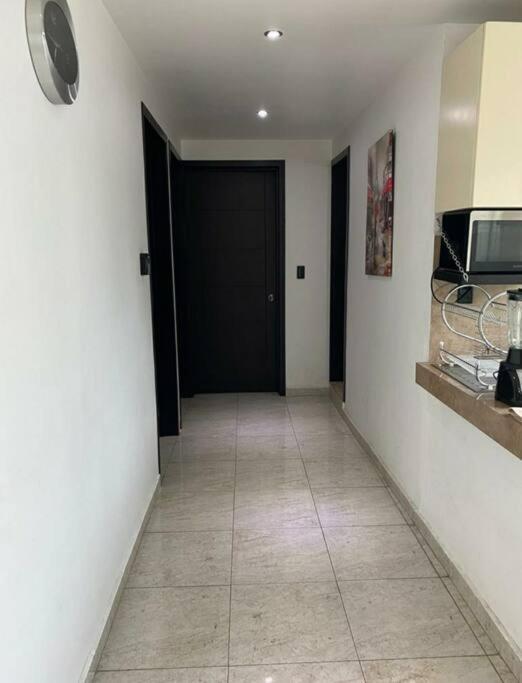 Depa Frente Al Aeropuerto 8huespedes 103 Apartment *