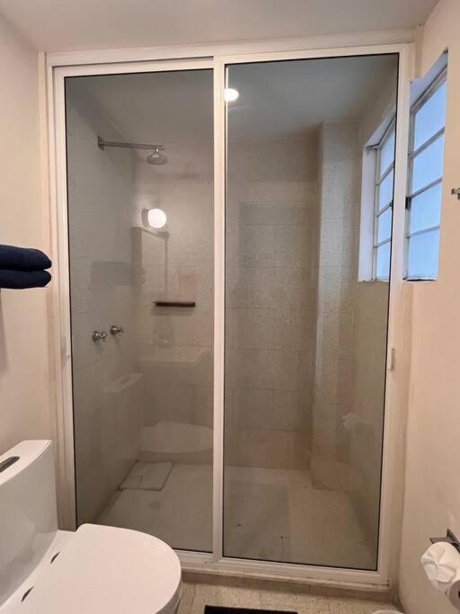 108, Loft Confortable, Balcon 1 Calle Bellas Artes