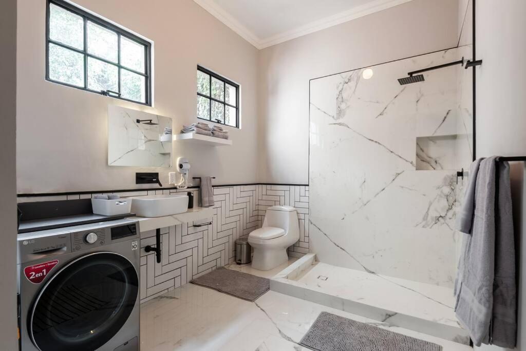 Restored Apt Condesa House *