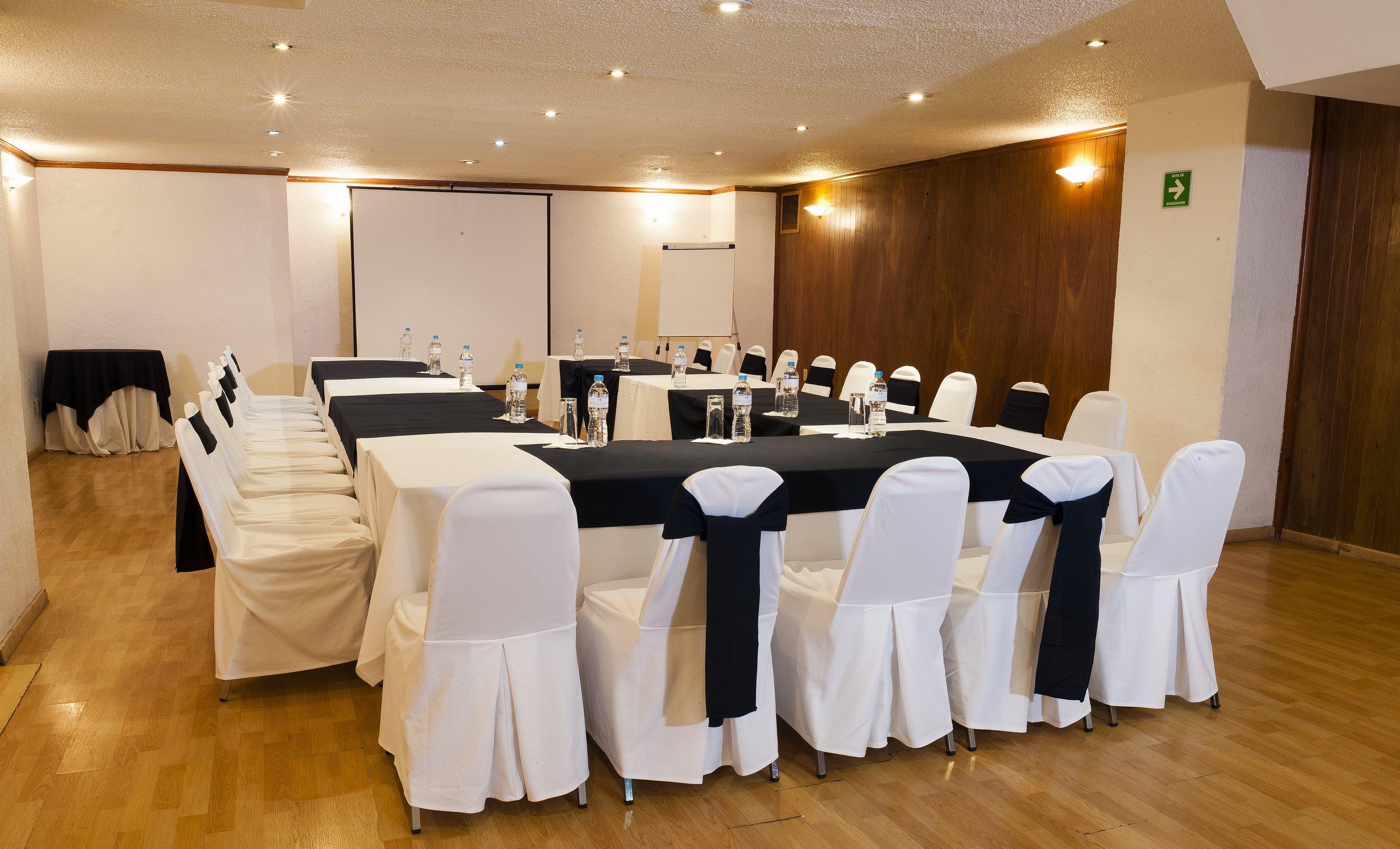 Hotel El Ejecutivo By Reforma Avenue 4*