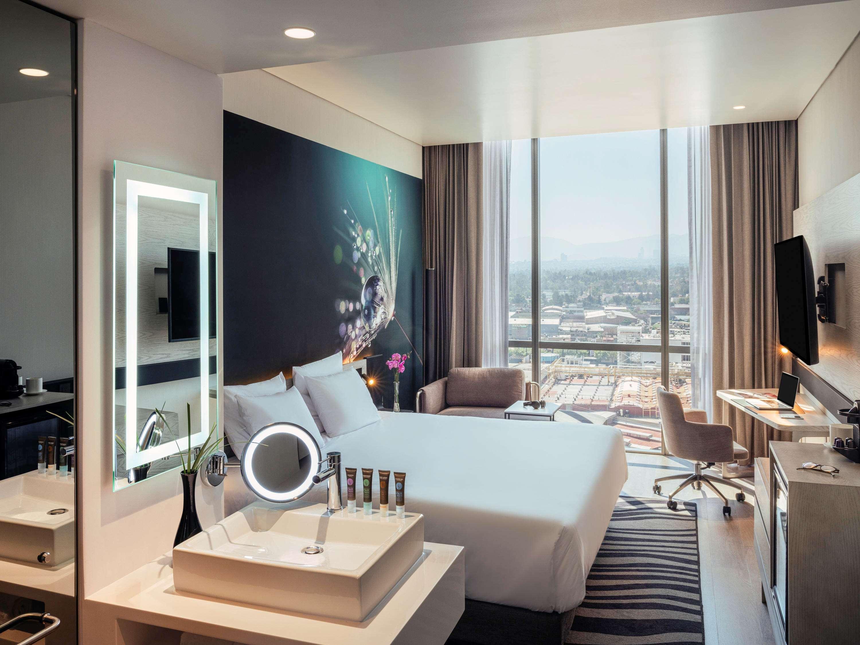 Novotel Mexico Toreo Hotel