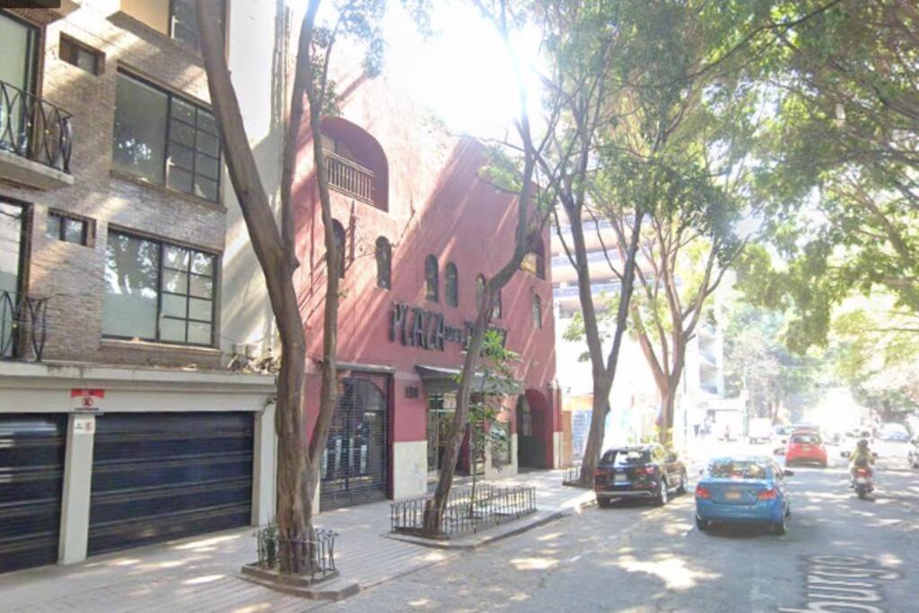 In The Touristic Heart Of * Mexico City