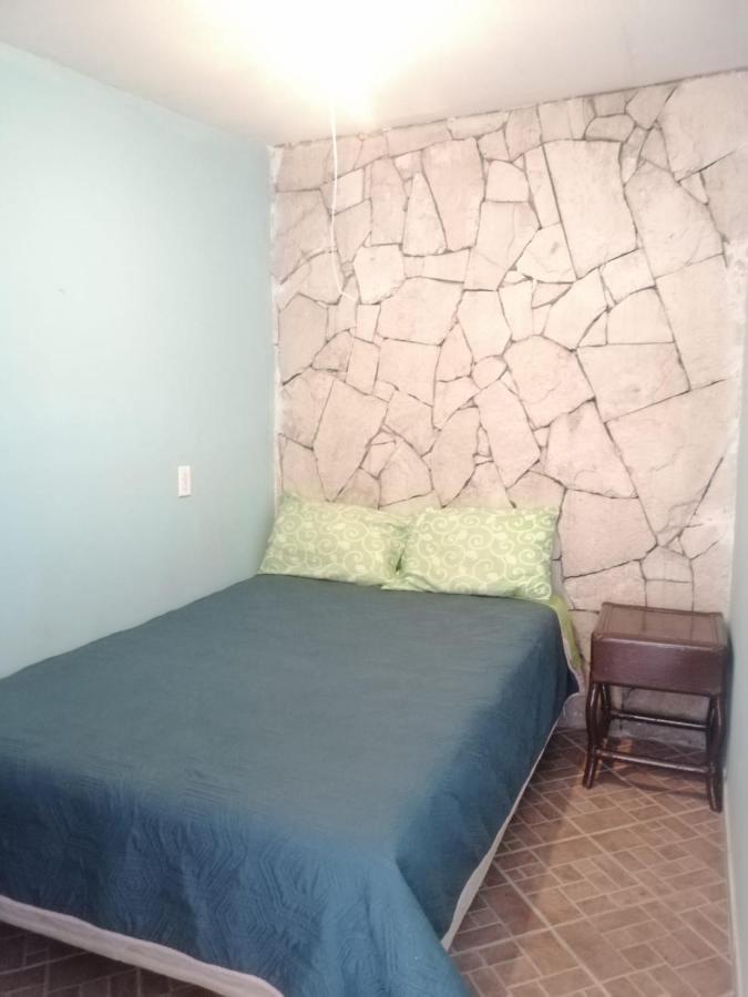 Casita Del Arbol Homestay