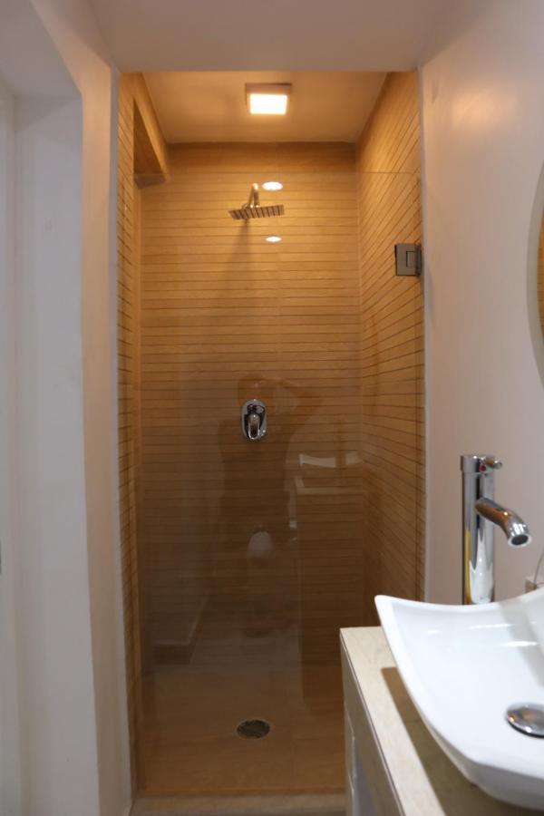Guest house London 248