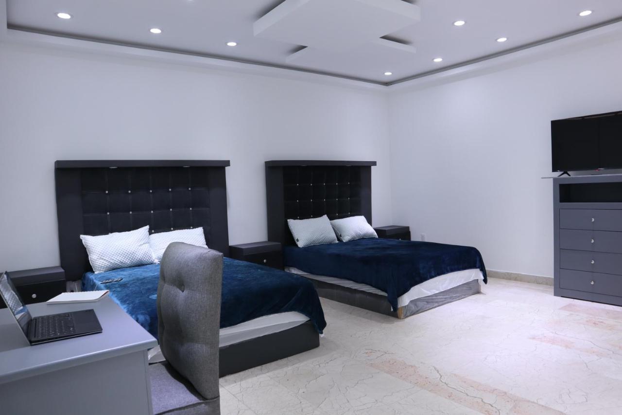 Guest house London 248 Mexico City