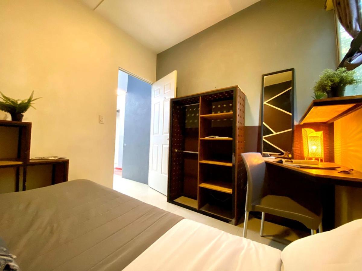 Guest house Roomies Parque