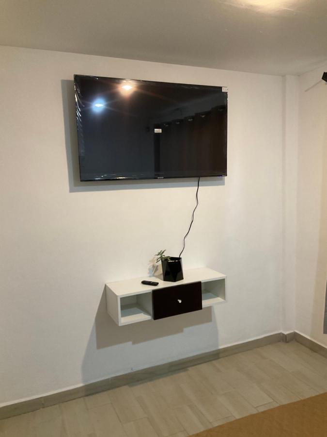 Almendra Apartment *