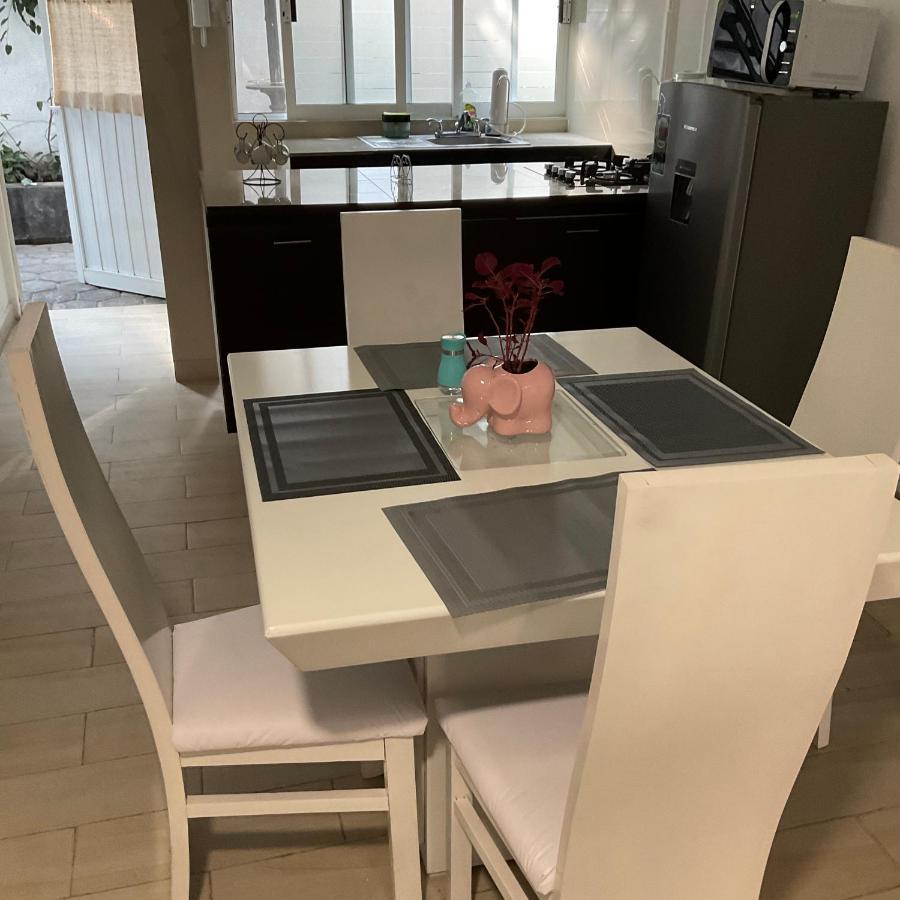 Almendra Apartment *