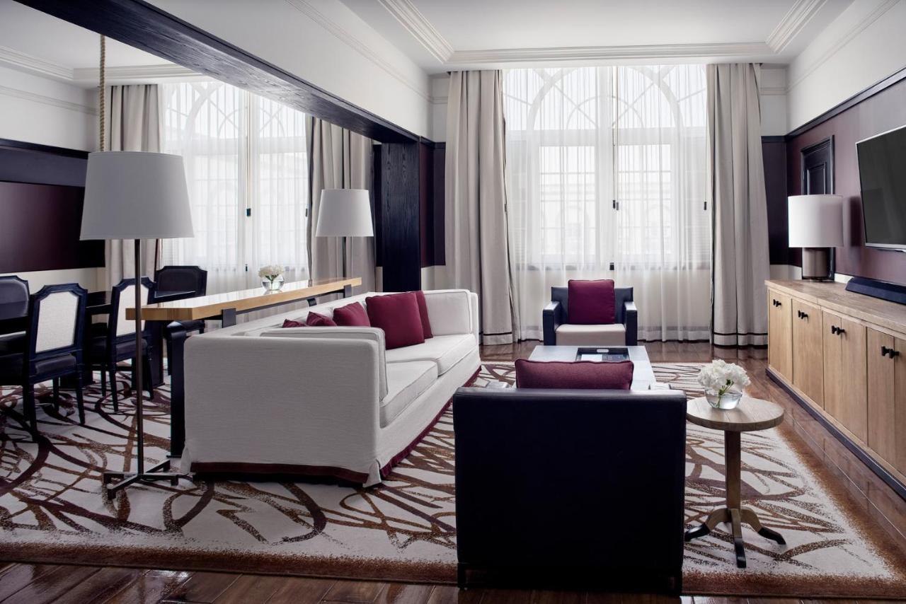 Four Seasons Hotel 5*