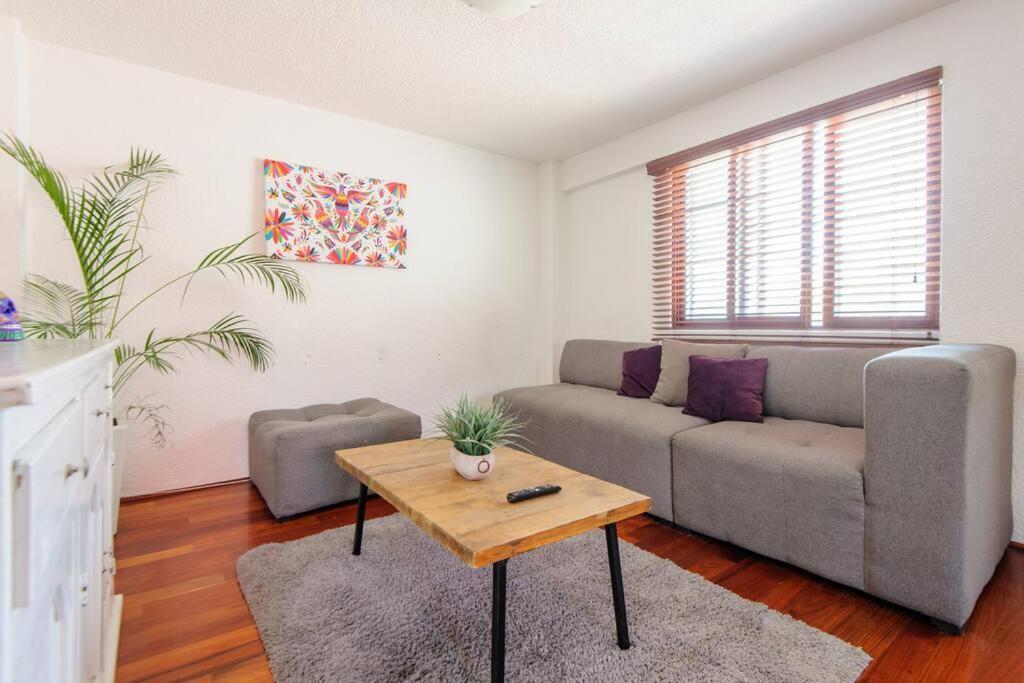 Hipodromo Condesa, 3 Recamaras. Apartment Mexico City