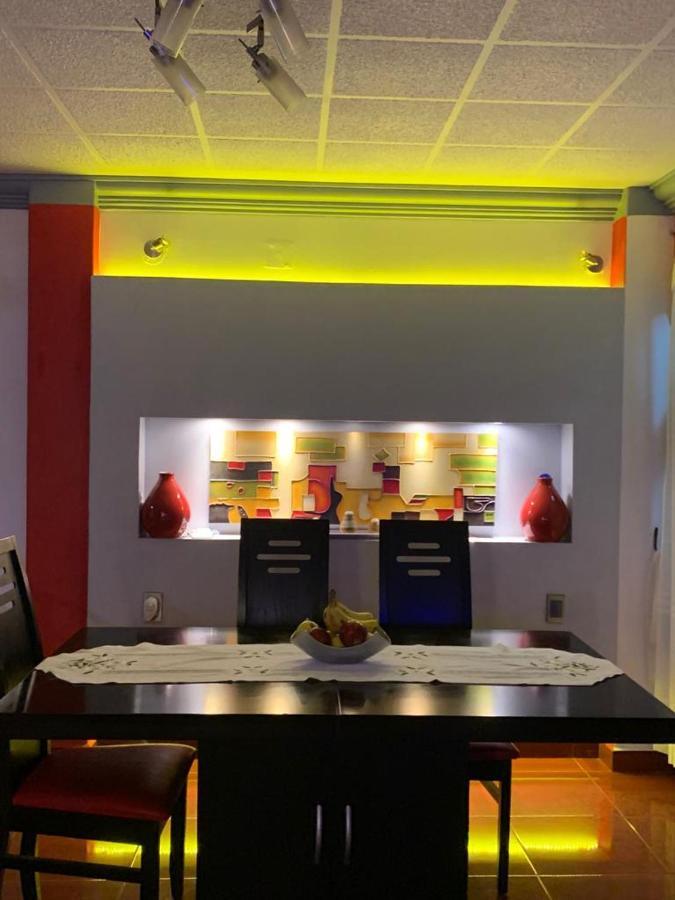 Hermosa Casa A 10 Minutos Del Aeropuerto Homestay