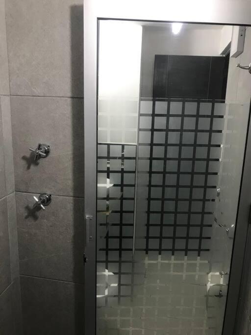 Lui Confortable Moderna Con Bano Privado * Mexico City