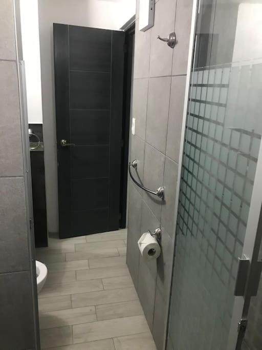 Lui Confortable Moderna Con Bano Privado Mexico City