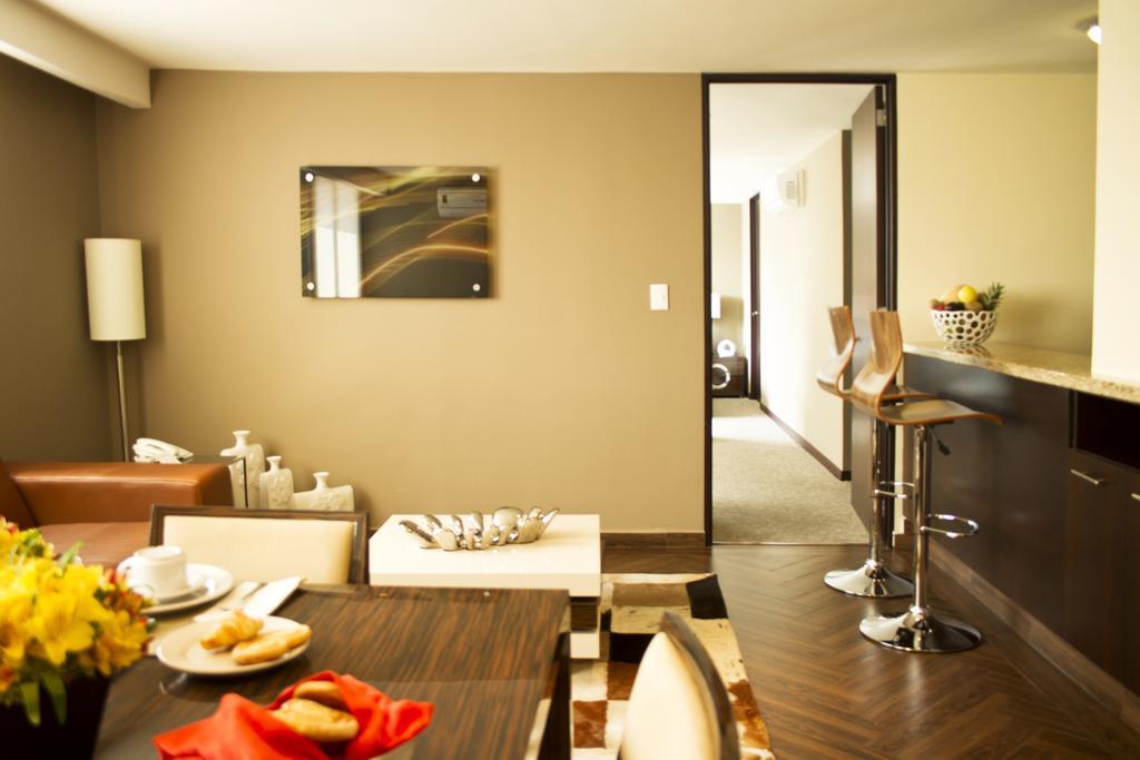 Apartahotel The Place Corporate