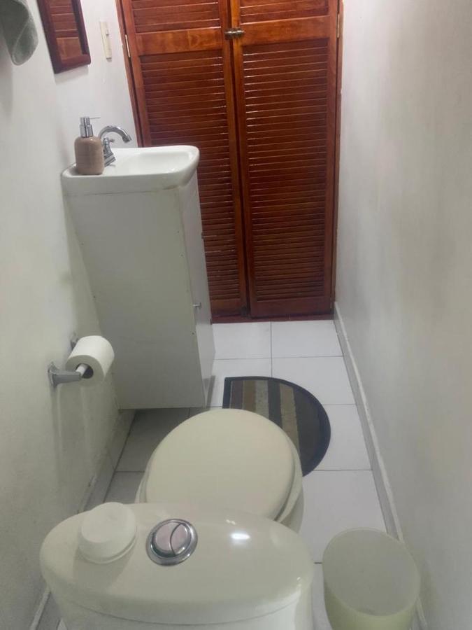 Hermosa Casa A 10 Minutos Del Aeropuerto Homestay