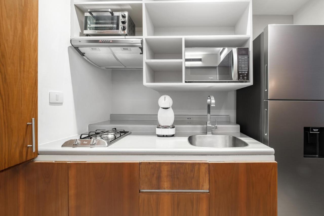 Apartment Urban Getaway, Trendy Polanco, Office Mexico City