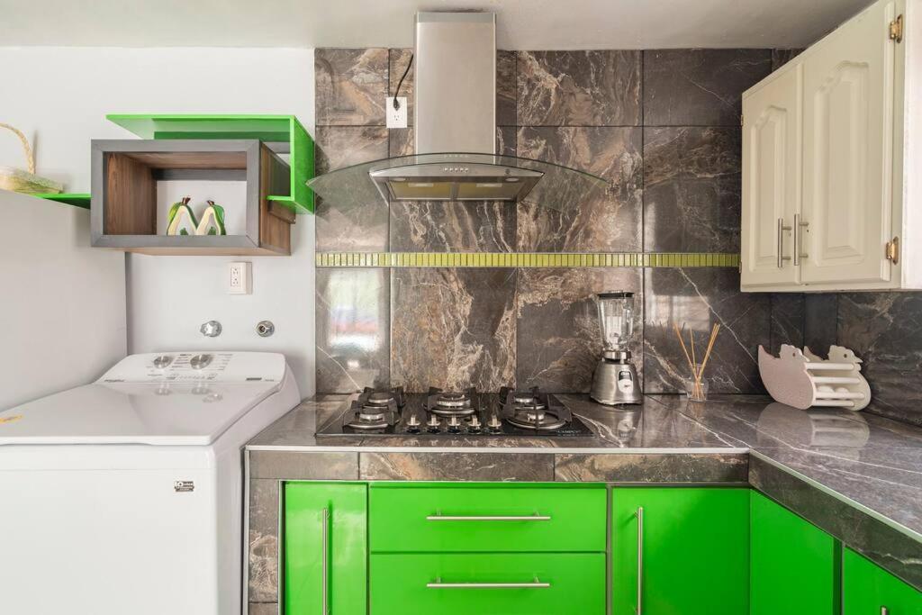 Lui Confortable Moderna Con Bano Privado Apartment *