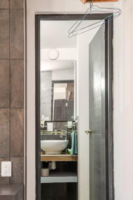 Lui Confortable Moderna Con Bano Privado Apartment