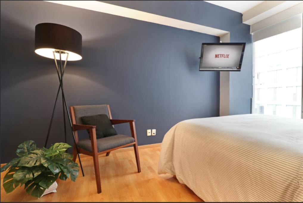 Downtown Pool & Gym Apartment Mexico City