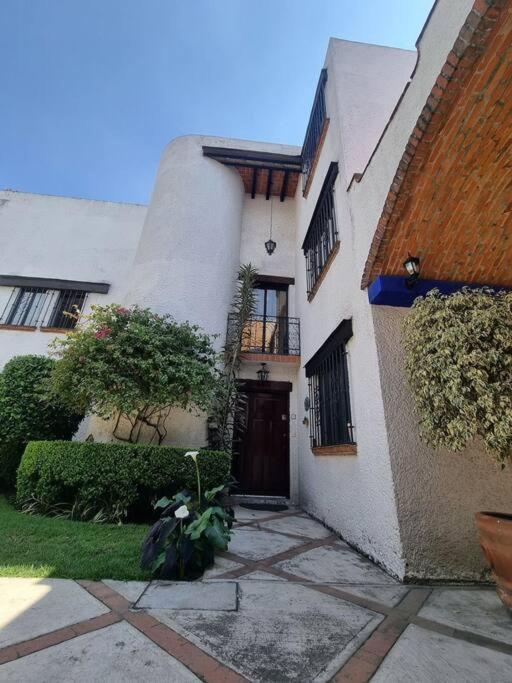 Villa Casa Ayvar. Espectacular Colonial En El Corazon De Coyoacan. *