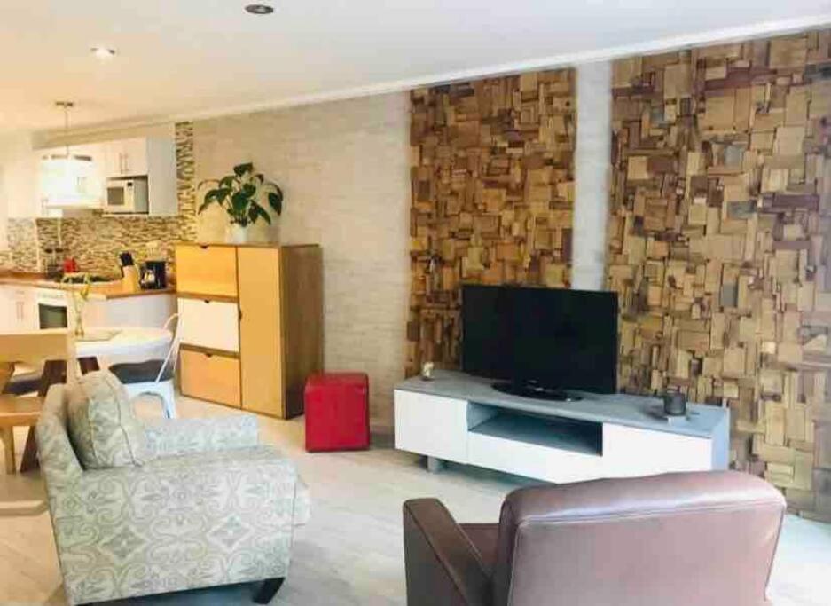 Apartment Comfortable Loft At Beautiful Historic Building! *