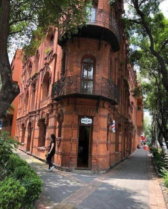 Comfortable Loft At Beautiful Historic Building!