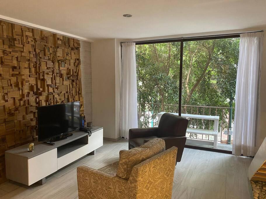 Apartment Comfortable Loft At Beautiful Historic Building! *