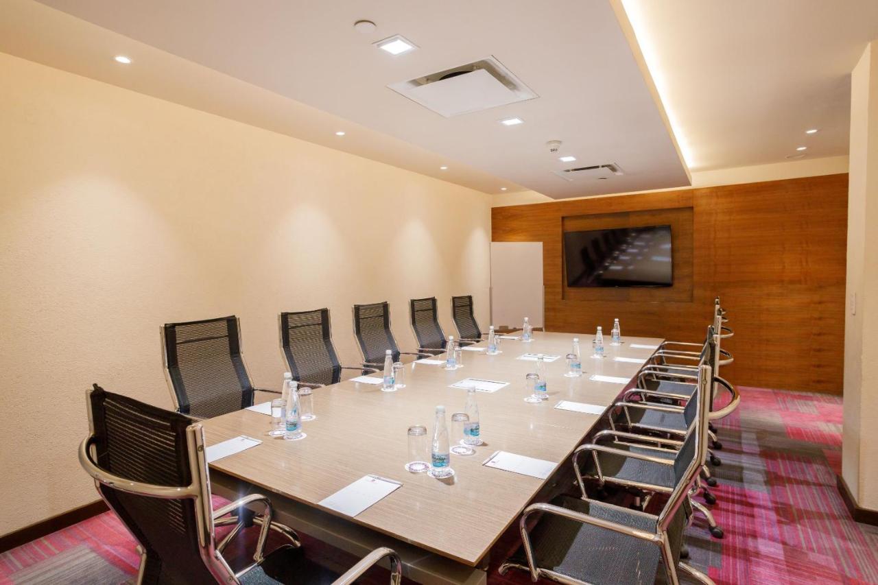Camino Real Pedregal Hotel 5*